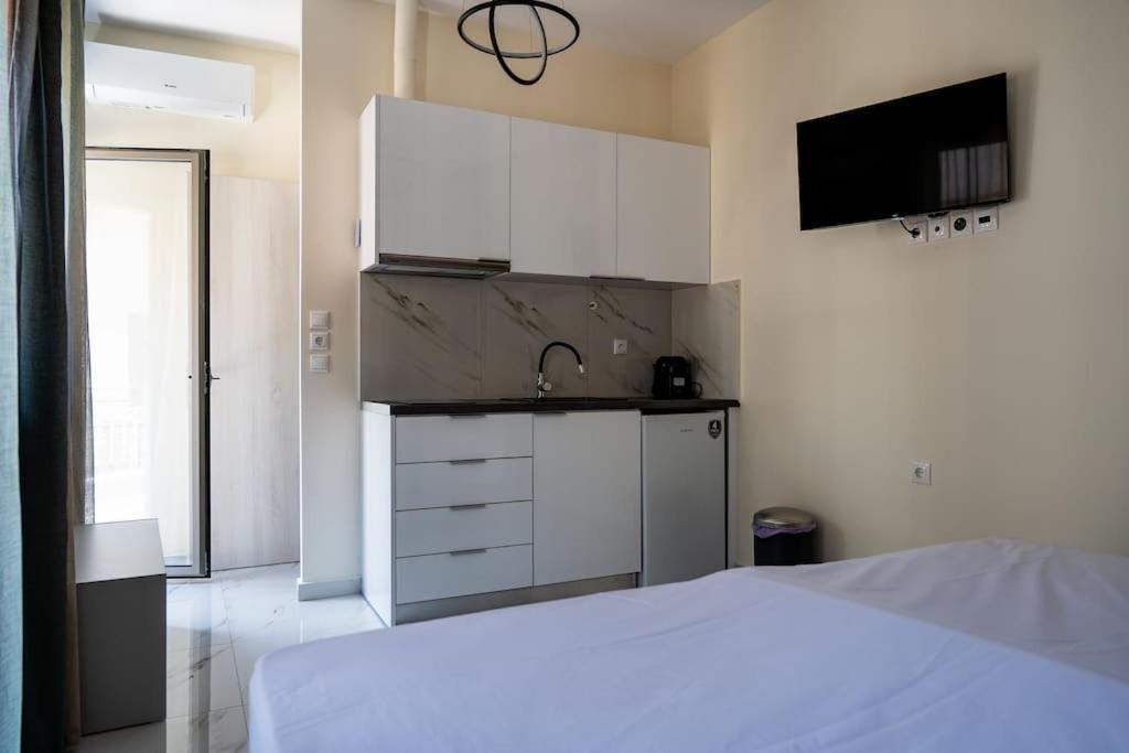 Apartmán Plaka Rafaela Elegant Urban Retreat In Athens Historic Heart Exteriér fotografie